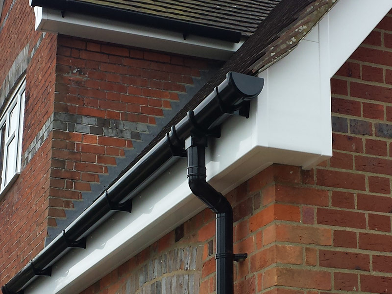 112mm Half Round Gutter & Fittings