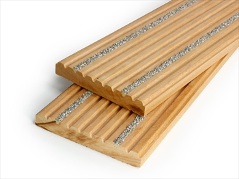 Sample - eDecks Anti Slip Balau Decking (145mm x 21mm)